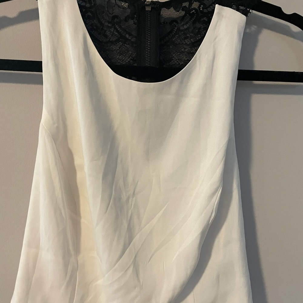 🖤Express lace crop🖤 - Picture 3 of 5